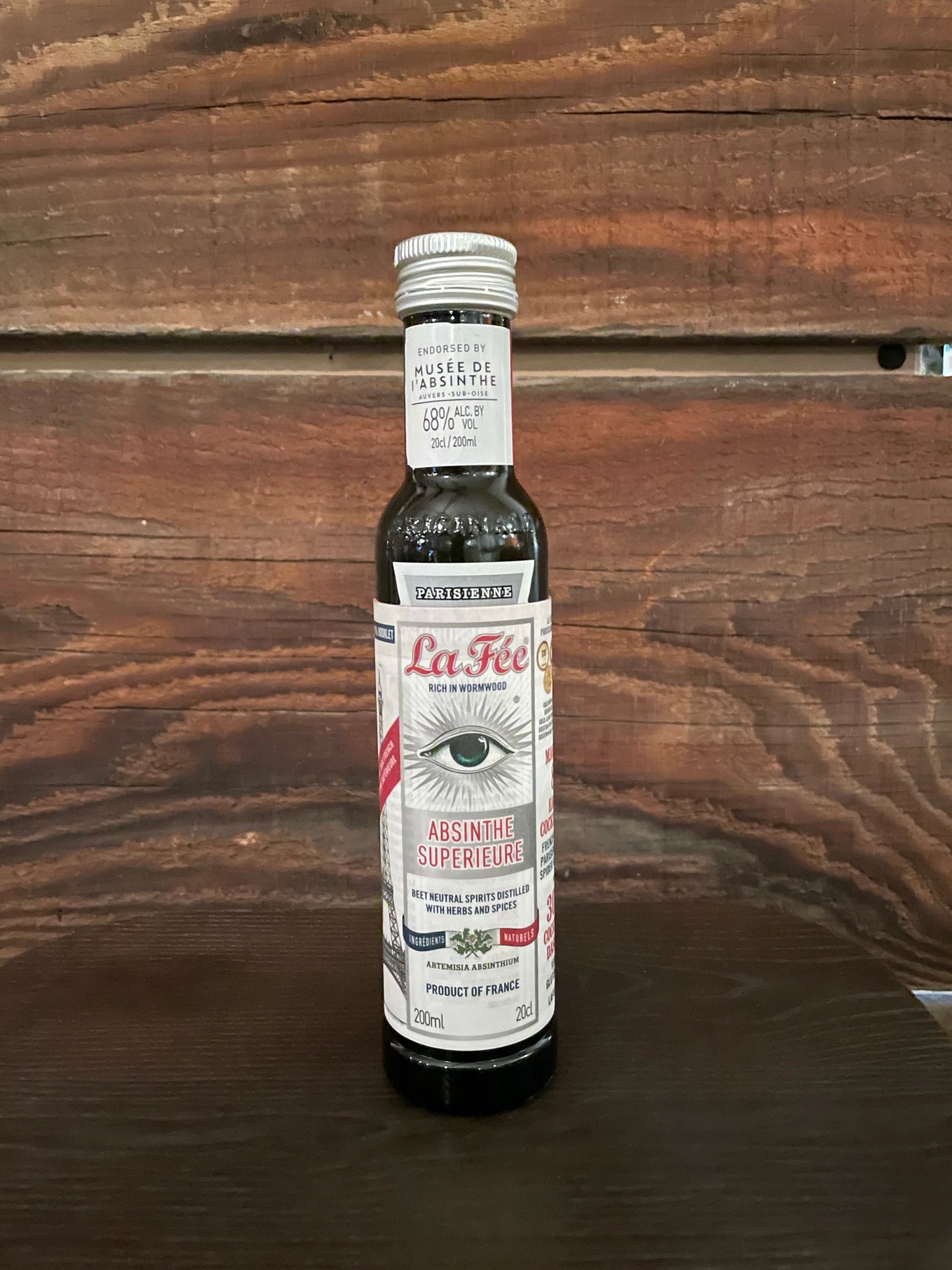 La fee absinthe Parisienne supervisor